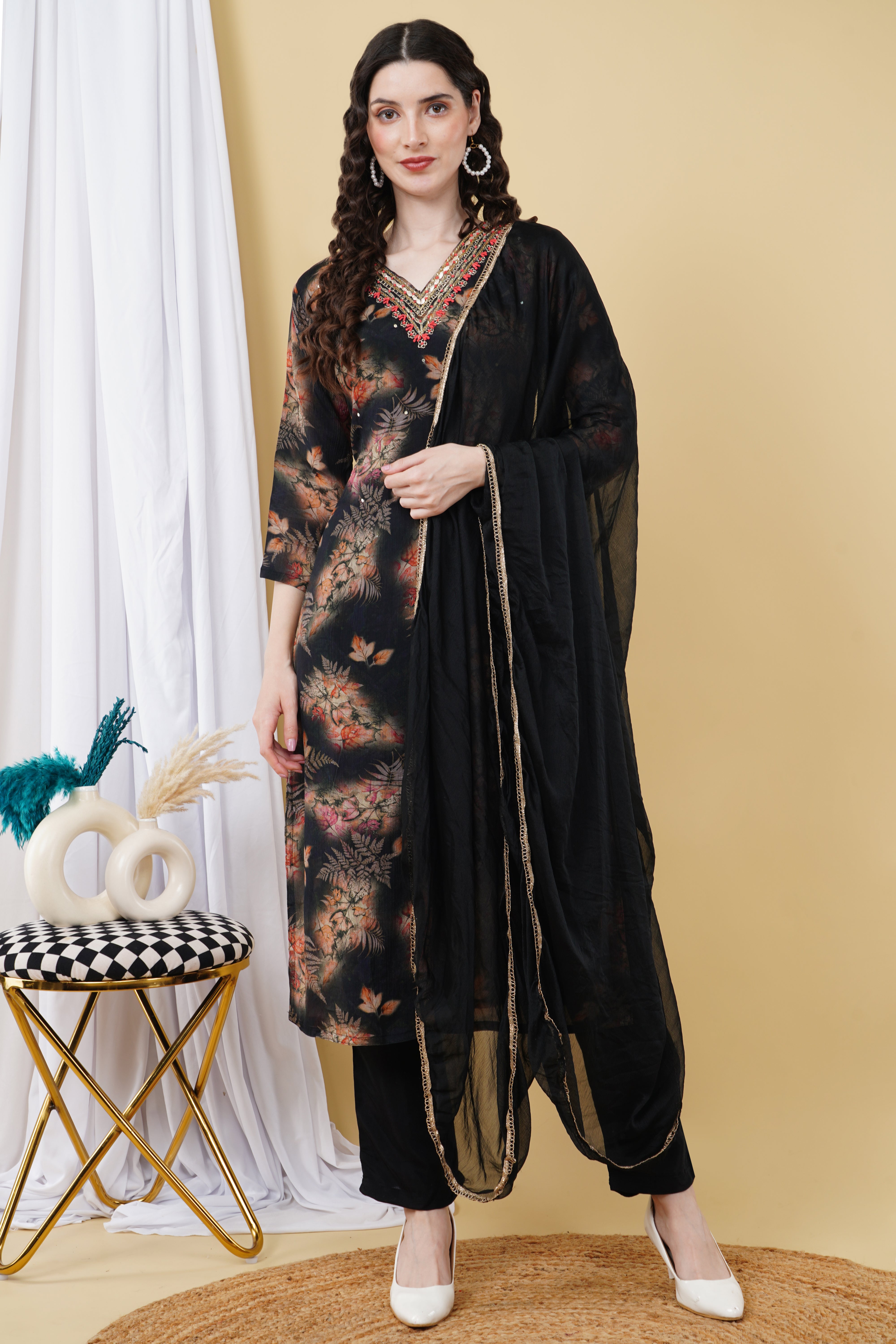 black chinnon chiffon digital printed suit K559