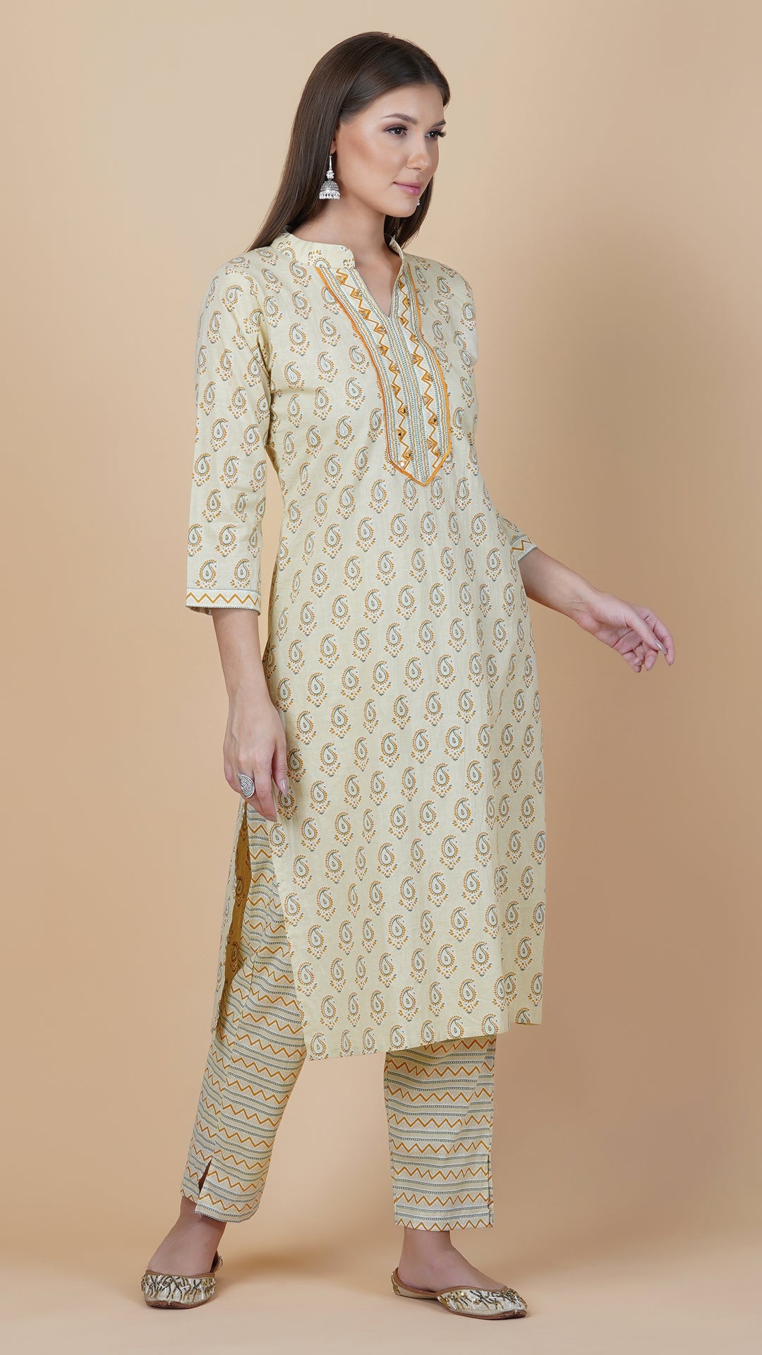 KAINOOSH  CAMBRIC KURTA SET - BEIGE (K340)